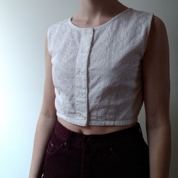 Arizona Jean Company Tops - Vintage Arizona Jean Company Embroidered Crop Top